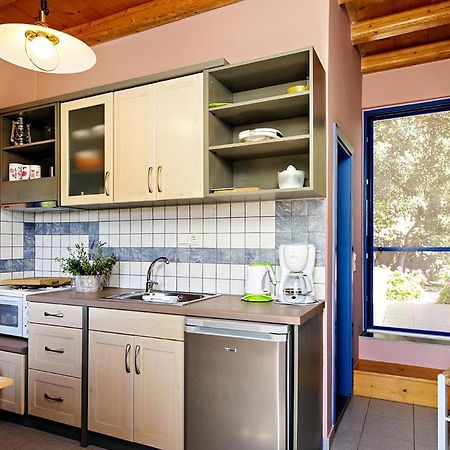 Mirthios-Hill Apartments بلاكاس المظهر الخارجي الصورة