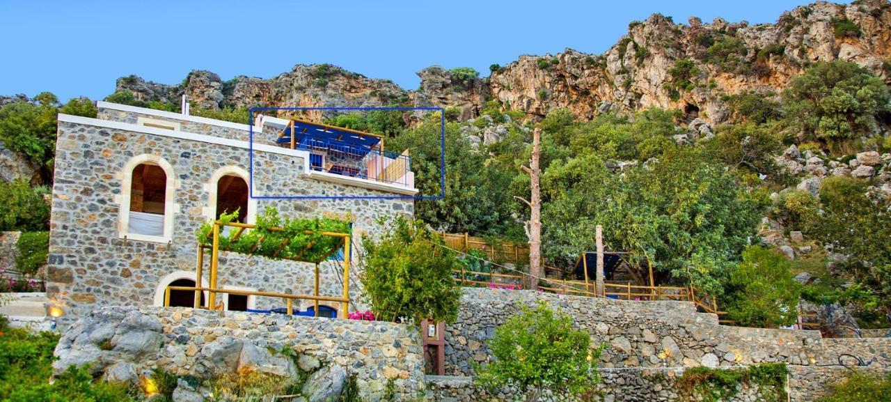 Mirthios-Hill Apartments بلاكاس المظهر الخارجي الصورة