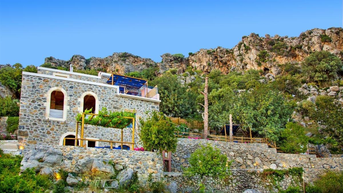 Mirthios-Hill Apartments بلاكاس المظهر الخارجي الصورة