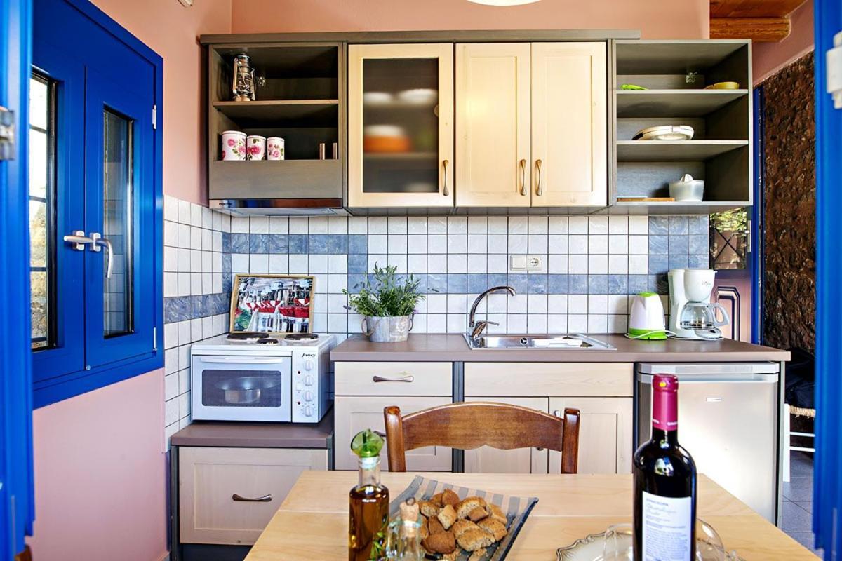 Mirthios-Hill Apartments بلاكاس المظهر الخارجي الصورة
