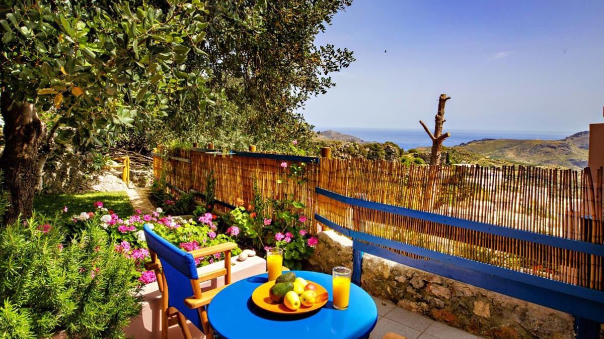 Mirthios-Hill Apartments بلاكاس المظهر الخارجي الصورة